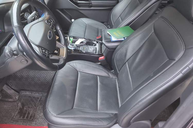 Used Ford Explorer 2020 EcoBoost 285 4x4 Titanium Edition 7-Seater Left Front Seat
