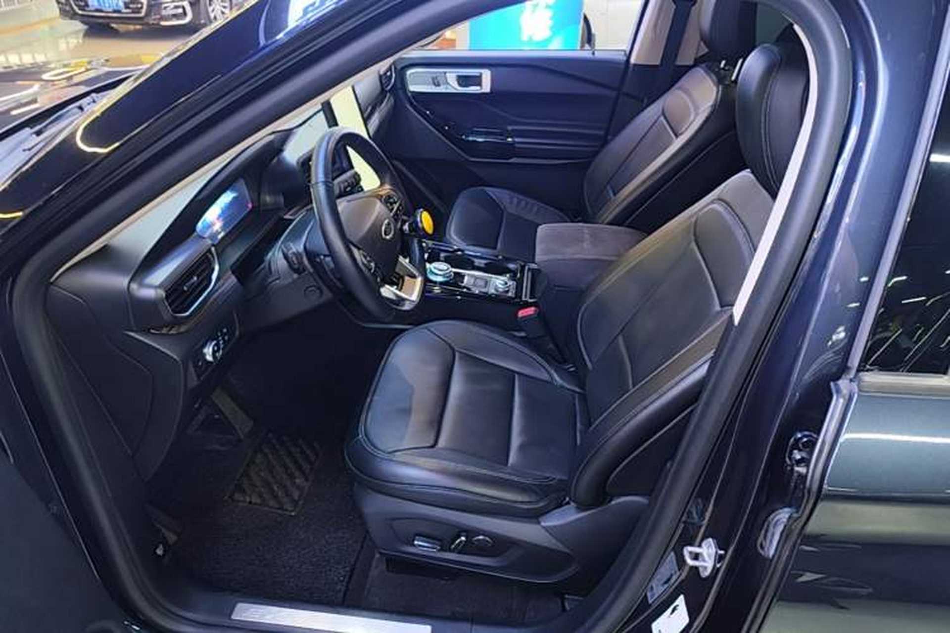 Used Ford Explorer 2020 EcoBoost 285 4x4 Titanium Edition 6 Seats Left Front Seat