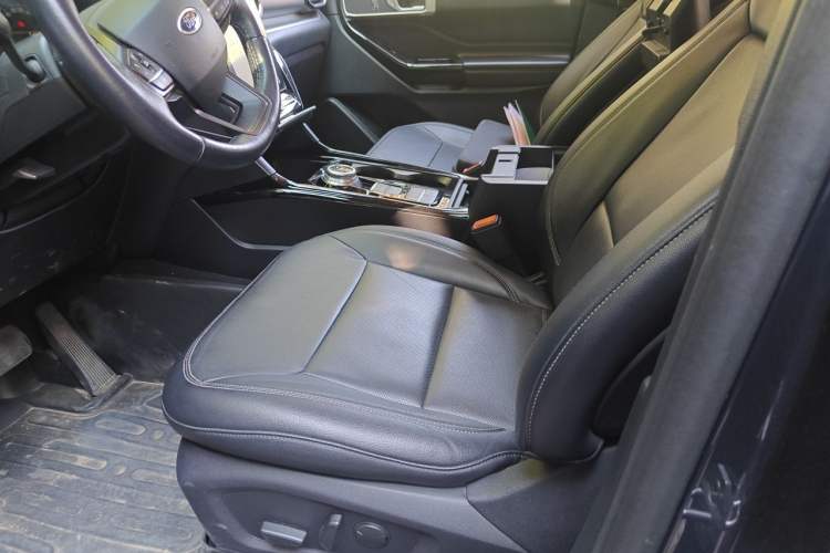 Used Ford Explorer 2020 EcoBoost 285 Rear-Drive Trend Edition 7-Seater Left Front Seat