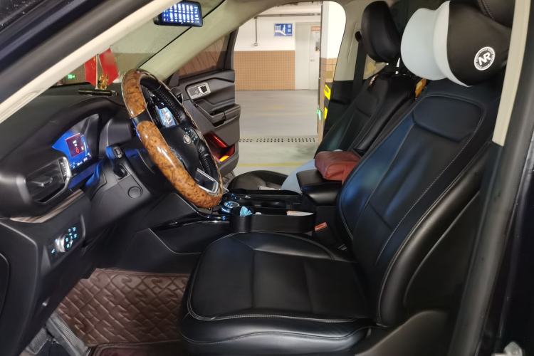 Used Ford Explorer 2020 EcoBoost 285 4x4 Titanium Edition 6 Seats Left Front Seat
