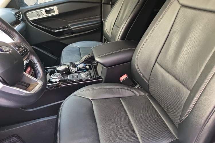 Used Ford Explorer 2020 EcoBoost 285 4x4 Titanium Edition 6 Seats Left Front Seat