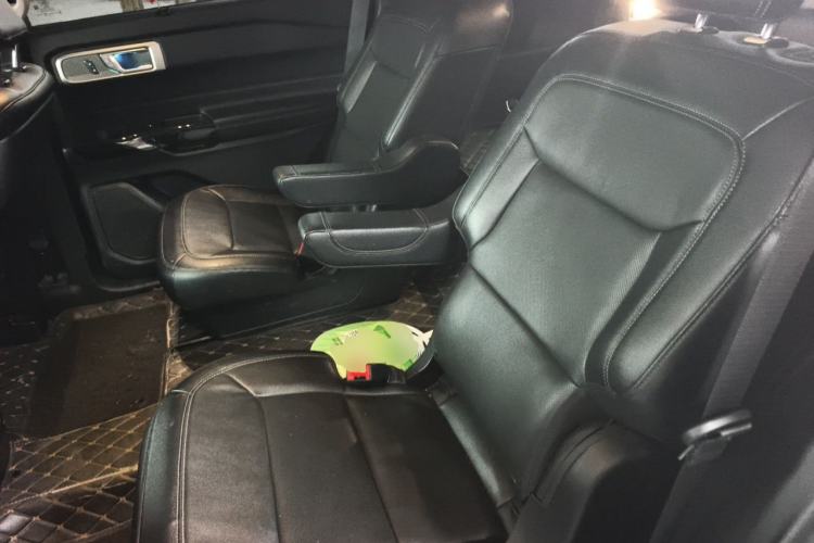 Used Ford Explorer 2020 EcoBoost 285 4x4 Titanium Edition 6 Seats Left Rear Seat