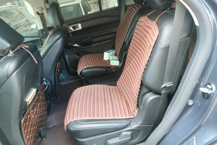 Used Ford Explorer 2020 EcoBoost 285 Four-Wheel Drive Trend Edition 6 Seats Left Rear Seat