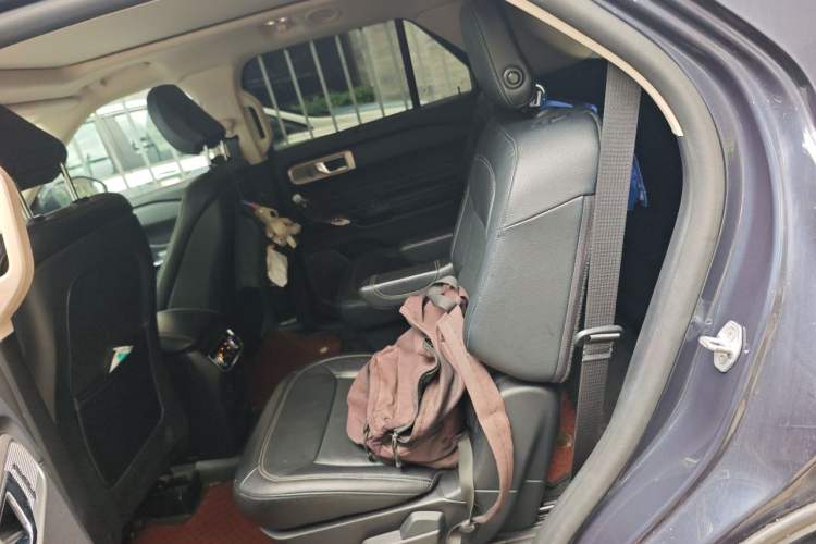 Used Ford Explorer 2020 EcoBoost 285 4x4 Titanium Edition 6 Seats Left Rear Seat