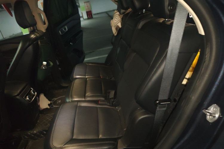 Used Ford Explorer 2020 EcoBoost 285 Rear-Drive Trend Edition 7-Seater Left Rear Seat