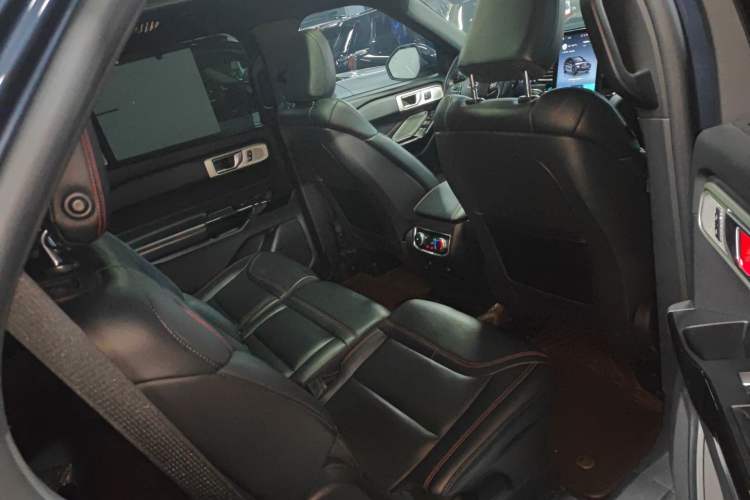 Used Ford Explorer 2020 EcoBoost 285 Four-Wheel Drive Sport Edition ST-LINE 7-Seater Left Rear Seat