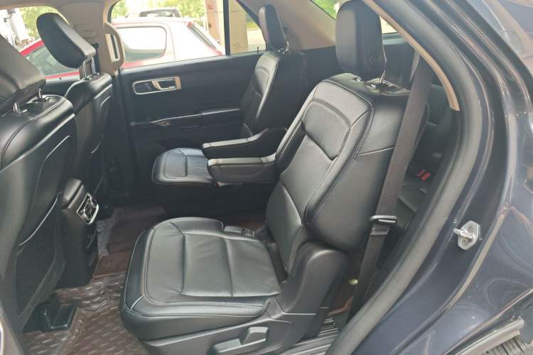 Used Ford Explorer 2020 EcoBoost 285 Rear-Drive Trend Edition 6 Seats Left Rear Seat