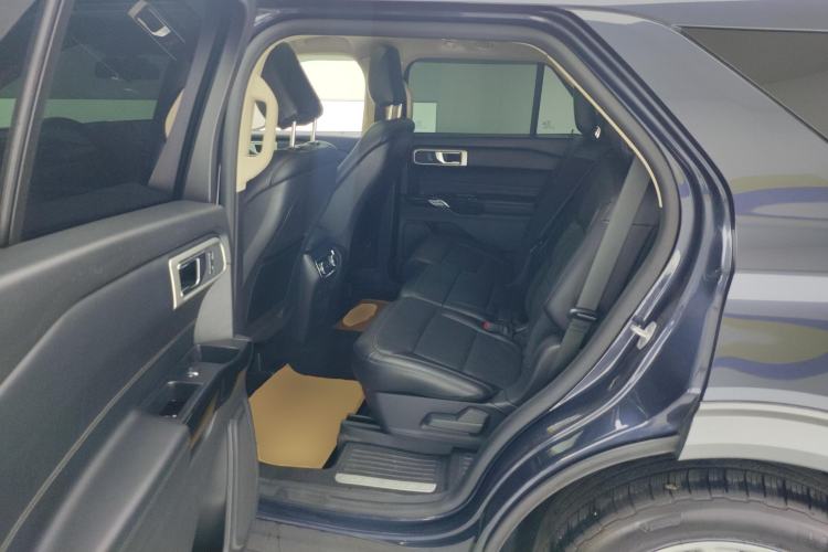 Used Ford Explorer 2020 EcoBoost 285 Rear-Drive Trend Edition 7-Seater Left Rear Seat