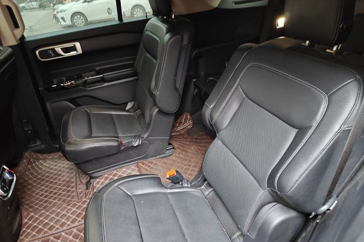 Used Ford Explorer 2020 EcoBoost 285 Four-Wheel Drive Trend Edition 6 Seats Left Rear Seat