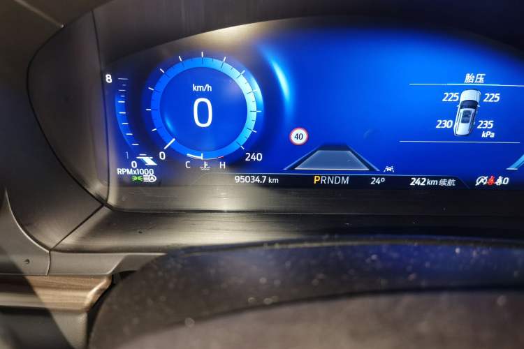 Used Ford Explorer 2020 EcoBoost 285 4x4 Titanium Edition 6 Seats Odometer Close Up