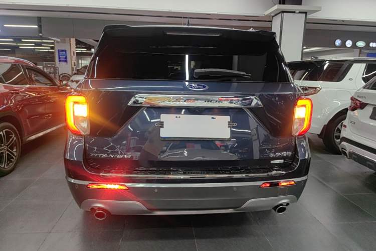 Used Ford Explorer 2020 EcoBoost 285 4x4 Titanium Edition 6 Seats Rear