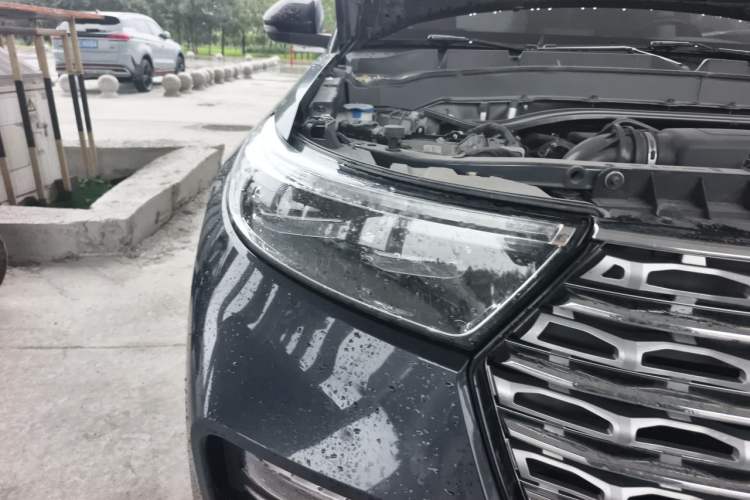 Used Ford Explorer 2020 EcoBoost 285 4x4 Titanium Edition 6 Seats Right Front Headlight