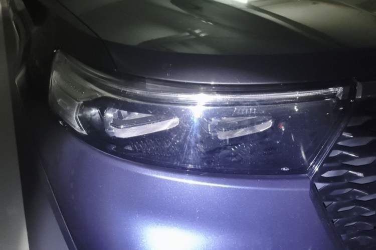 Used Ford Explorer 2020 EcoBoost 285 4x4 Sport Edition ST-LINE 6-Seater Right Front Headlight