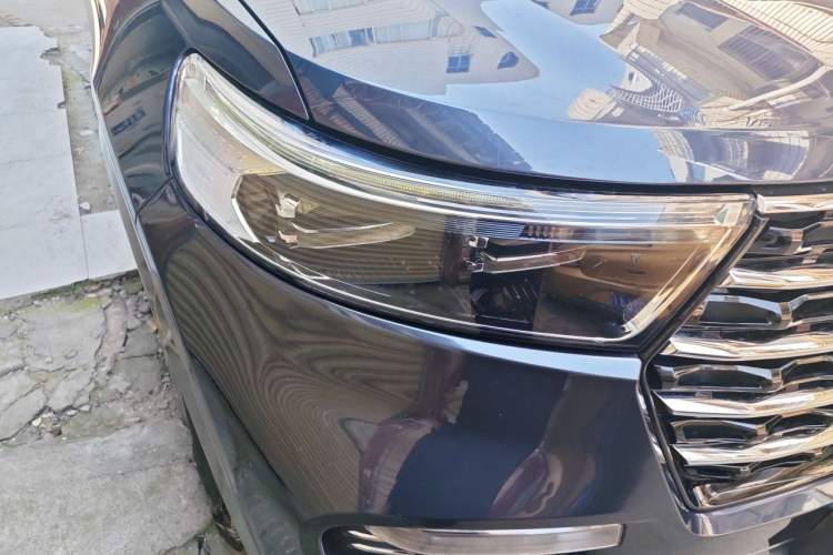 Used Ford Explorer 2020 EcoBoost 285 4x4 Trend Edition 7-Seater Right Front Headlight