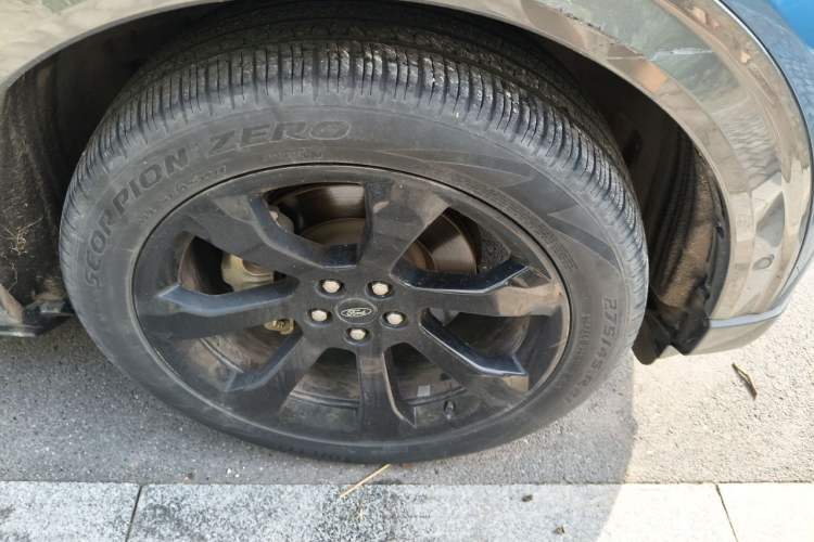 Used Ford Explorer 2020 EcoBoost 285 Four-Wheel Drive Sport Edition ST-LINE 7-Seater Right Front Wheel Hub