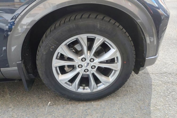 Used Ford Explorer 2020 EcoBoost 285 Four-Wheel Drive Trend Edition 6 Seats Right Front Wheel Hub