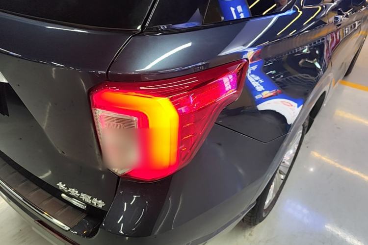 Used Ford Explorer 2020 EcoBoost 285 4x4 Titanium Edition 6 Seats Right Rear Taillight