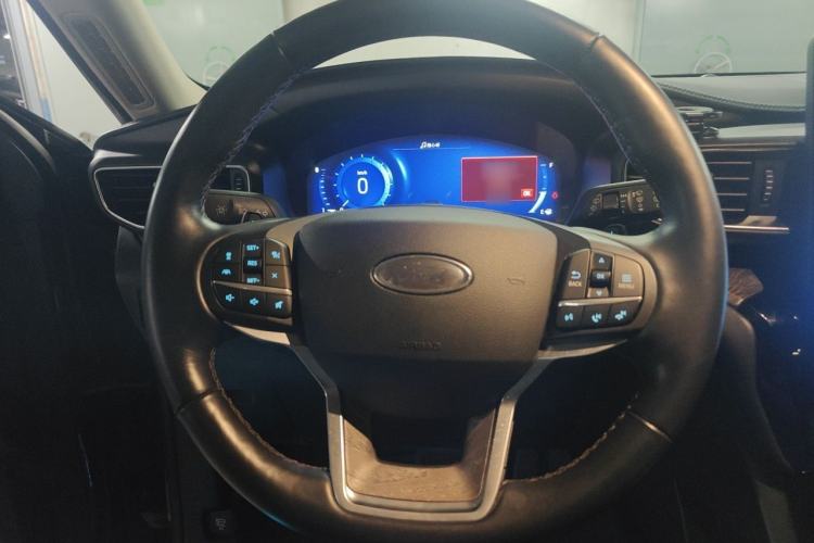 Used Ford Explorer 2020 EcoBoost 285 4x4 Platinum Edition 6 Seats Steering Wheel