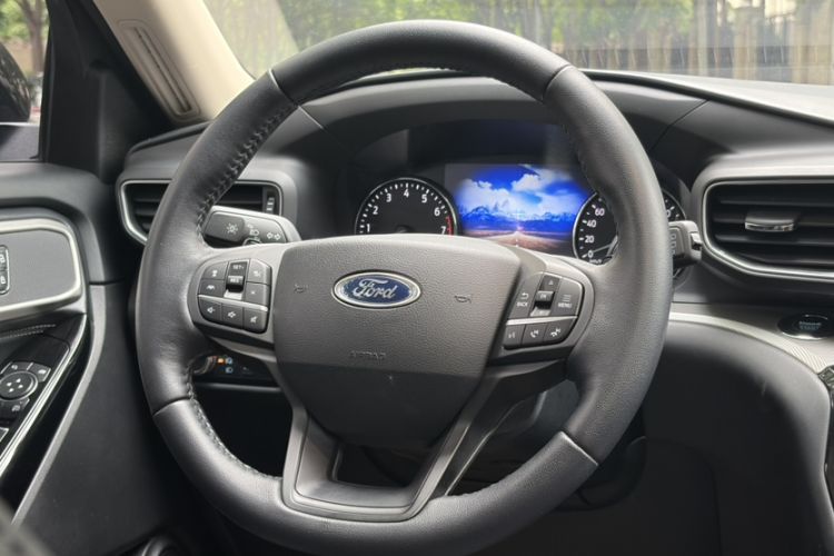 Used Ford Explorer 2020 EcoBoost 285 Rear-Drive Trend Edition 7-Seater Steering Wheel