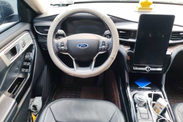 Used Ford Explorer 2020 EcoBoost 285 4x4 Titanium Edition 7-Seater Steering Wheel