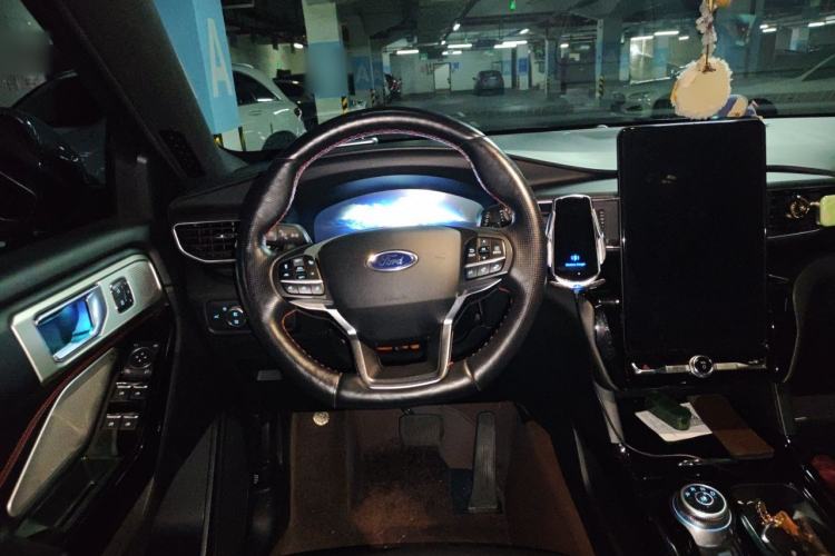 Used Ford Explorer 2020 EcoBoost 285 4x4 Sport Edition ST-LINE 6-Seater Steering Wheel