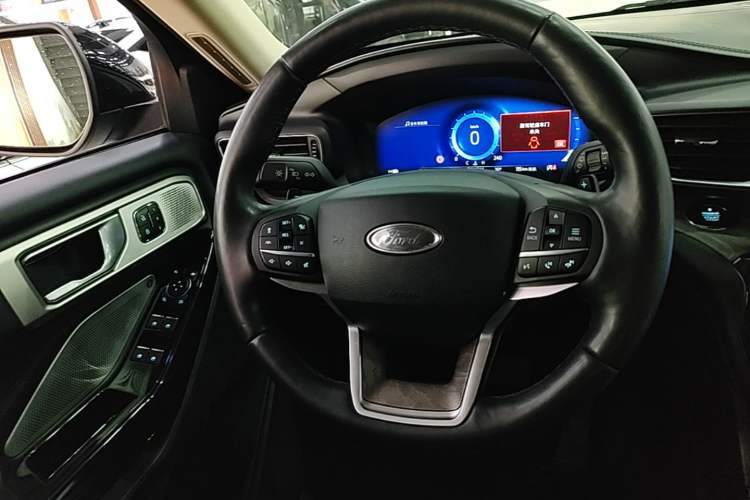 Used Ford Explorer 2020 EcoBoost 285 4x4 Platinum Edition 7-Seater Steering Wheel