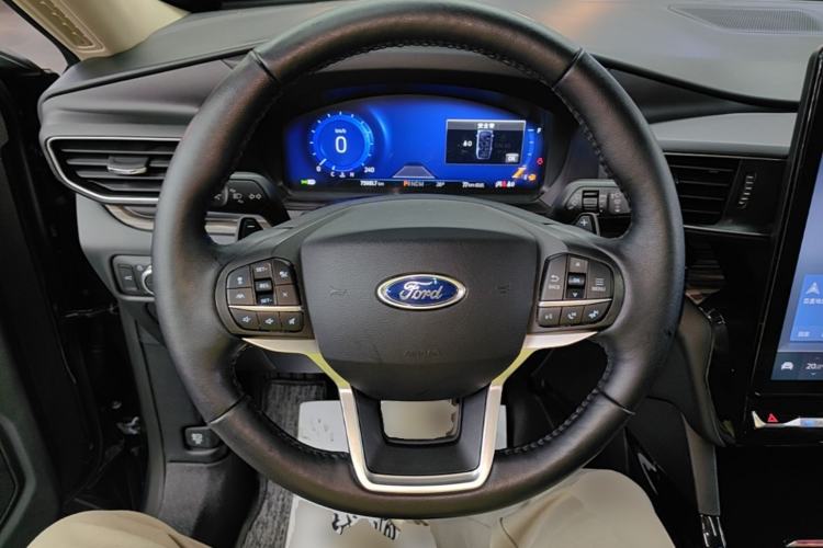 Used Ford Explorer 2020 EcoBoost 285 4x4 Titanium Edition 6 Seats Steering Wheel