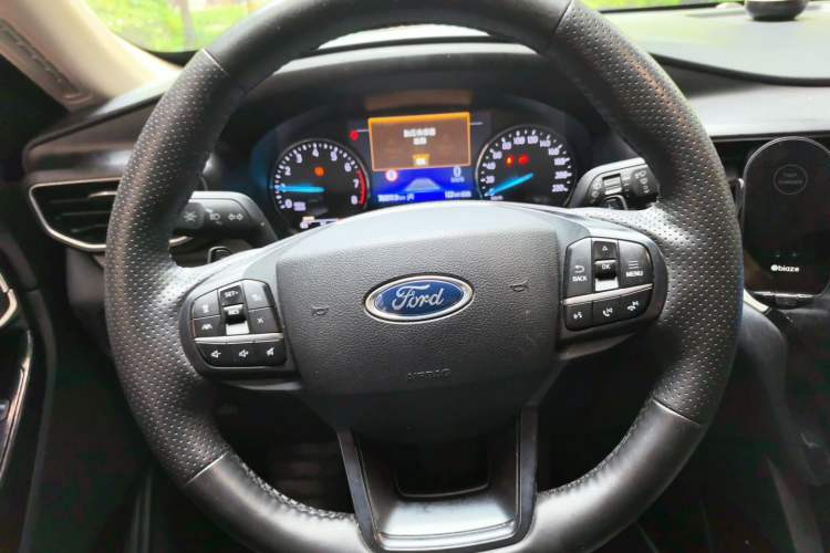 Used Ford Explorer 2020 EcoBoost 285 Four-Wheel Drive Trend Edition 6 Seats Steering Wheel