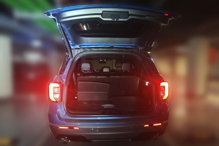 Used Ford Explorer 2020 EcoBoost 285 Four-Wheel Drive Sport Edition ST-LINE 7-Seater Trunk