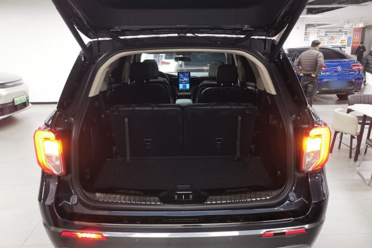 Used Ford Explorer 2020 EcoBoost 285 Four-Wheel Drive Trend Edition 6 Seats Trunk