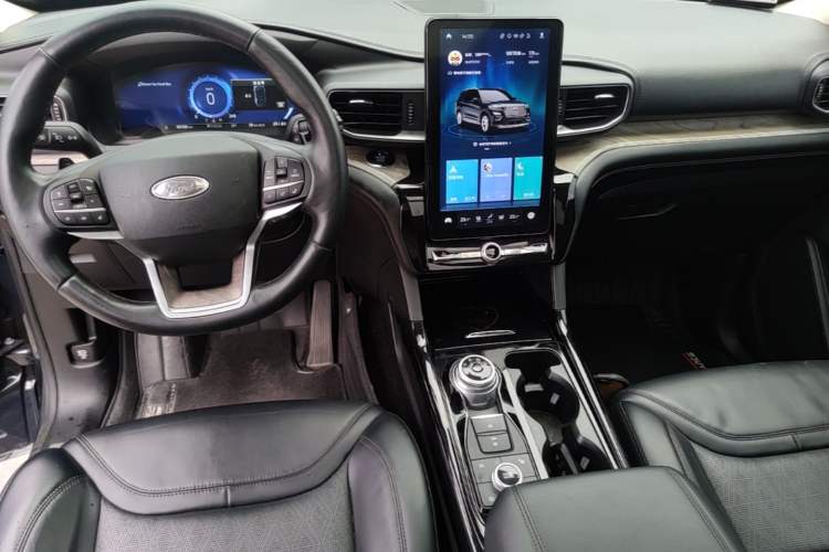 Used Ford Explorer 2020 EcoBoost 285 4x4 Platinum Edition 7-Seater Audio And AC Panel
