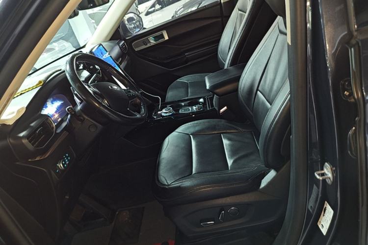 Used Ford Explorer 2020 EcoBoost 285 4x4 Titanium Edition 6 Seats Left Front Seat