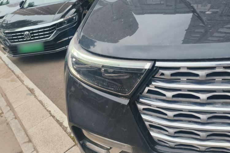 Used Ford Explorer 2020 EcoBoost 285 4x4 Titanium Edition 7-Seater Right Front Headlight