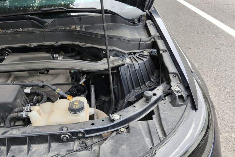 Used Ford Explorer 2020 EcoBoost 285 4x4 Titanium Edition 7-Seater Engine Bay Left