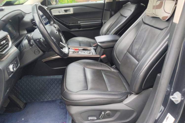 Used Ford Explorer 2020 EcoBoost 285 4x4 Titanium Edition 6 Seats Left Front Seat