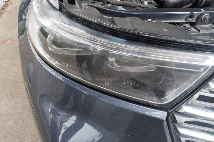 Used Ford Explorer 2020 EcoBoost 285 4x4 Titanium Edition 6 Seats Right Front Headlight