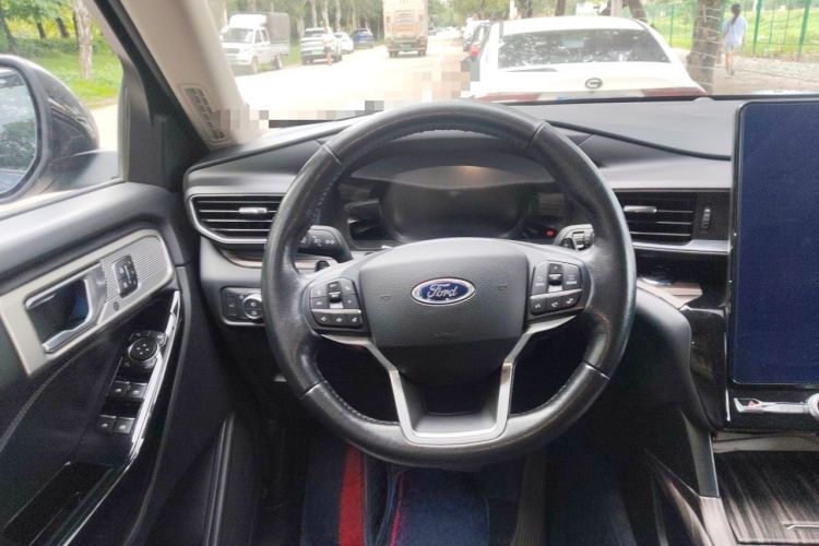 Used Ford Explorer 2020 EcoBoost 285 4x4 Titanium Edition 6 Seats Steering Wheel