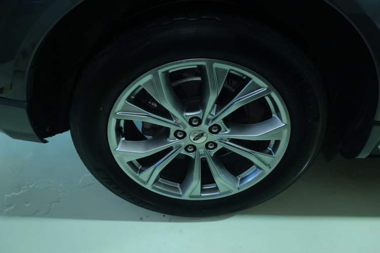 Used Ford Explorer 2020 EcoBoost 285 Rear-Drive Trend Edition 6 Seats Exterior 2