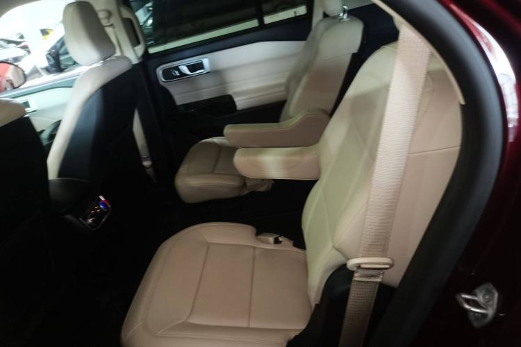 Used Ford Explorer 2020 EcoBoost 285 Rear-Drive Trend Edition 6 Seats Interior 4