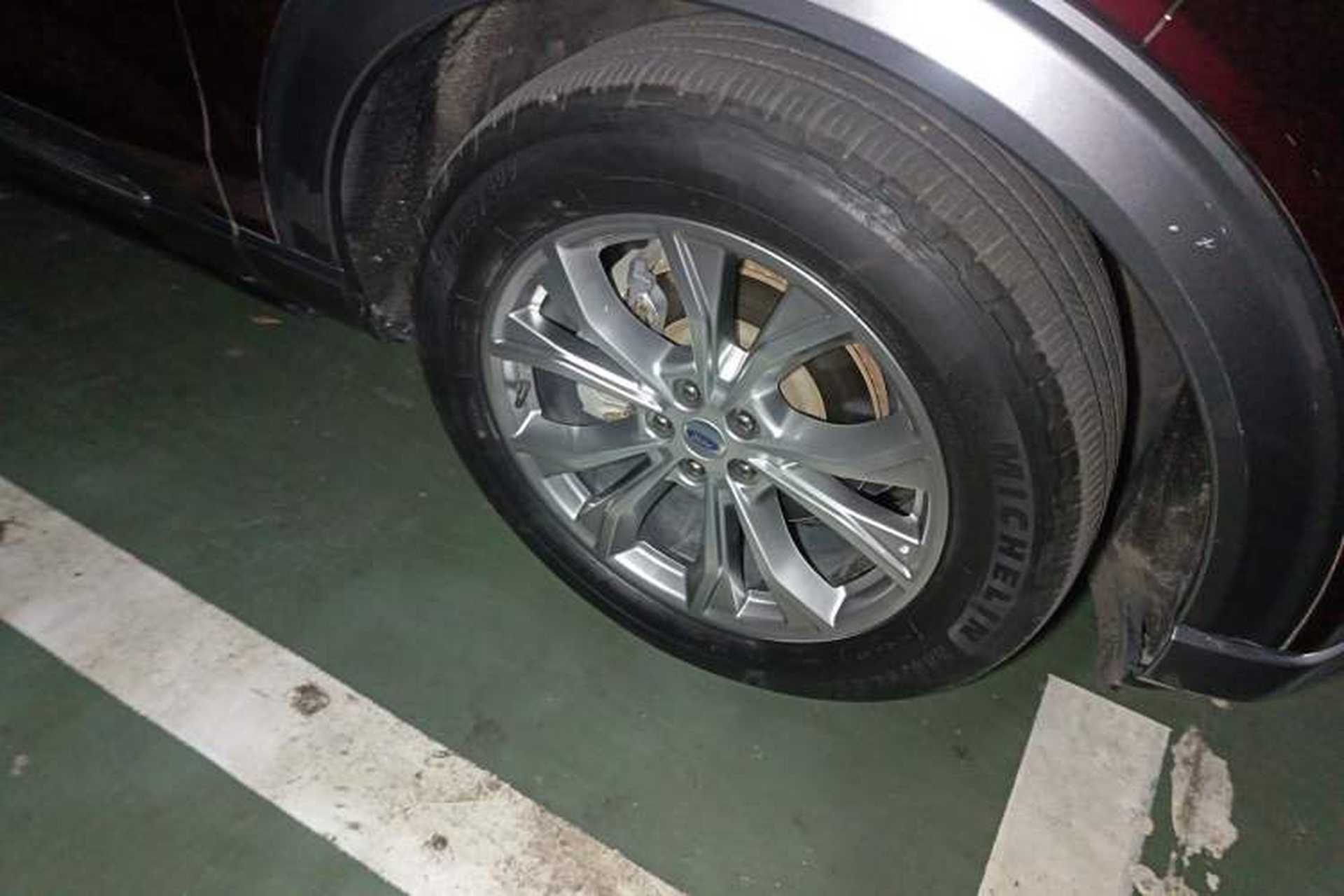 Used Ford Explorer 2020 EcoBoost 285 Four-Wheel Drive Trend Edition 6 Seats Right Front Wheel Hub