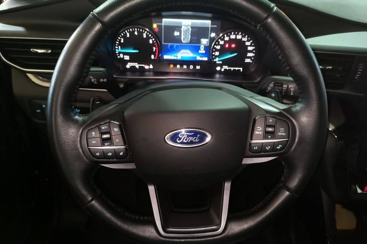 Used Ford Explorer 2020 EcoBoost 285 Rear-Drive Trend Edition 6 Seats Steering Wheel