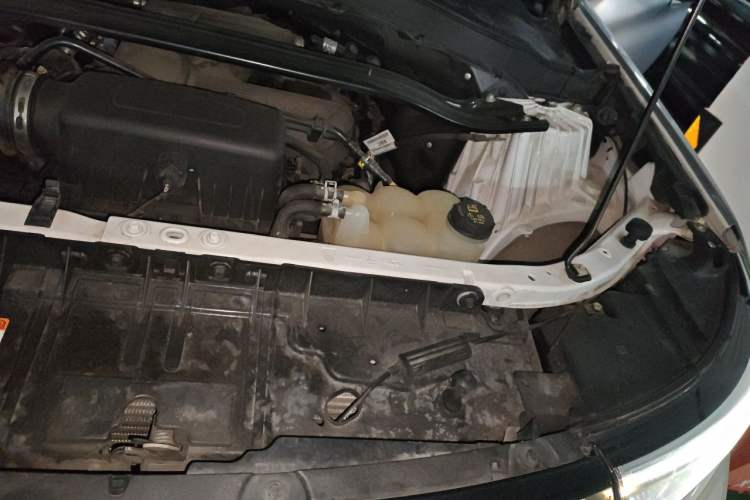 Used Ford Explorer 2020 EcoBoost 285 4x4 Sport Edition ST-LINE 6-Seater Engine Bay Left