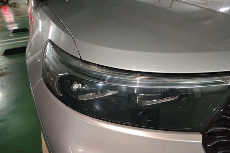 Used Ford Explorer 2020 EcoBoost 285 4x4 Sport Edition ST-LINE 6-Seater Right Front Headlight