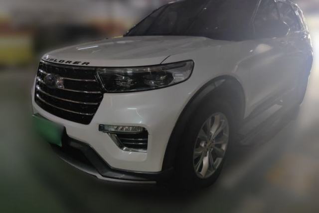 Ojetý Ford Explorer 2020 EcoBoost 285 Four-Wheel Drive Trend Edition 6 Seats