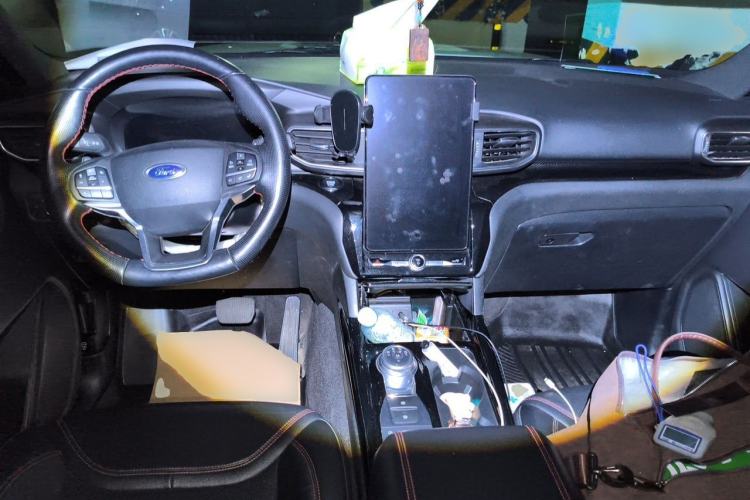 Used Ford Explorer 2020 EcoBoost 285 4x4 Sport Edition ST-LINE 6-Seater Center Console