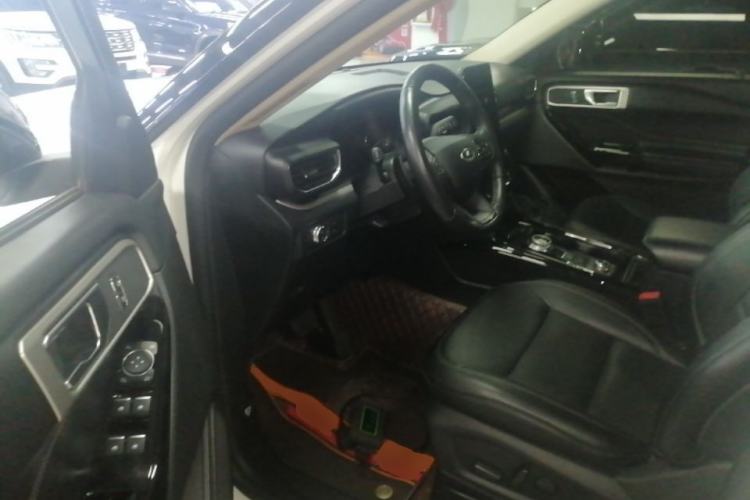 Used Ford Explorer 2020 EcoBoost 285 4x4 Trend Edition 7-Seater Driver Seat