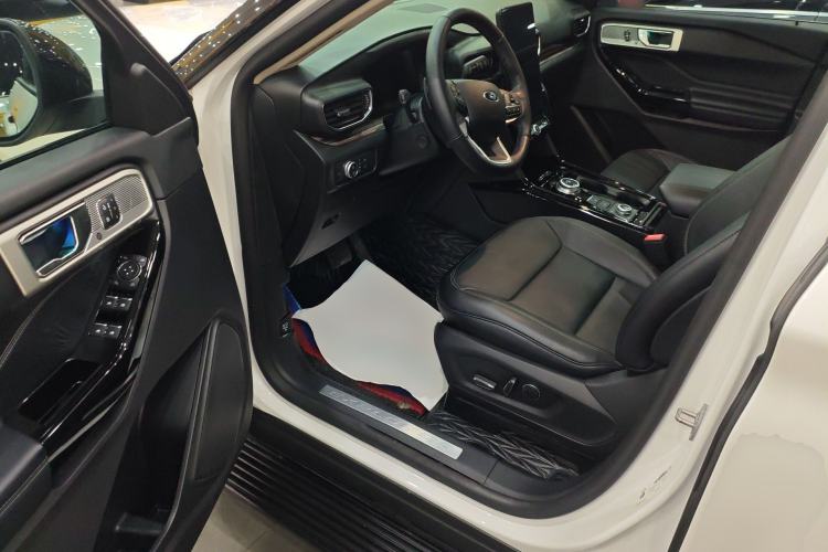 Used Ford Explorer 2020 EcoBoost 285 4x4 Titanium Edition 6 Seats Driver Seat