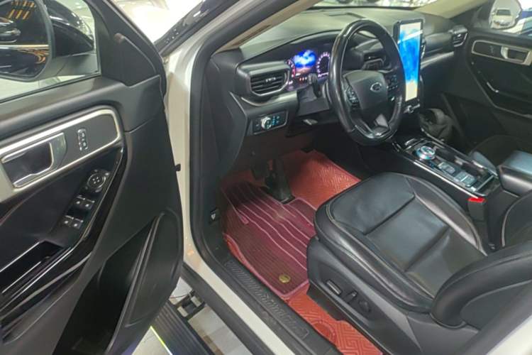 Used Ford Explorer 2020 EcoBoost 285 Rear-Drive Trend Edition 6 Seats Driver Seat