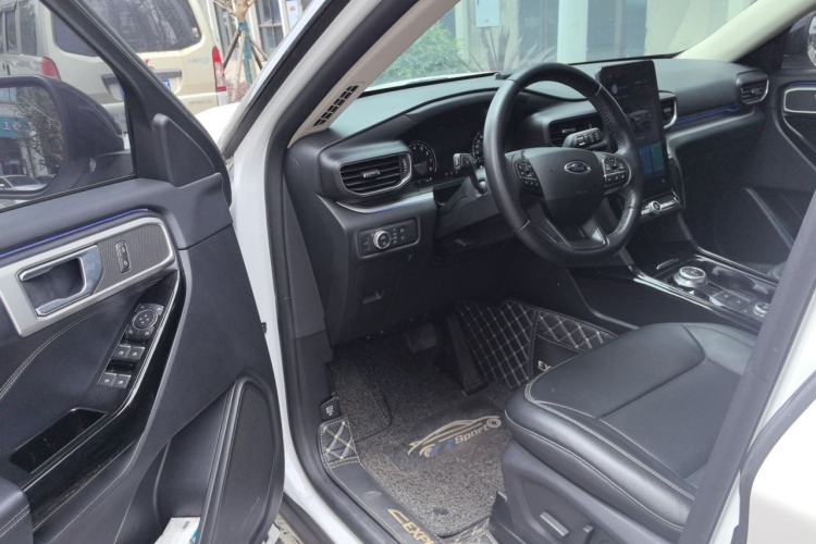 Used Ford Explorer 2020 EcoBoost 285 4x4 Trend Edition 7-Seater Driver Seat