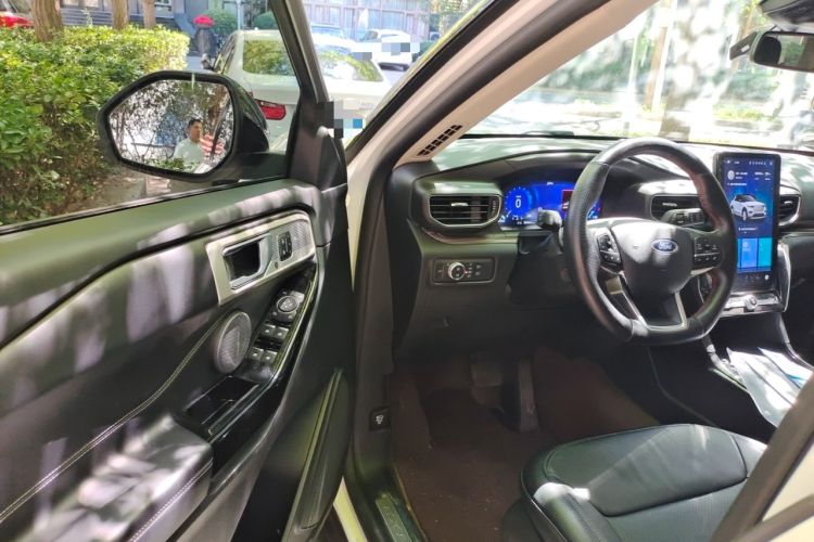 Used Ford Explorer 2020 EcoBoost 285 4x4 Titanium Edition 6 Seats Driver Seat